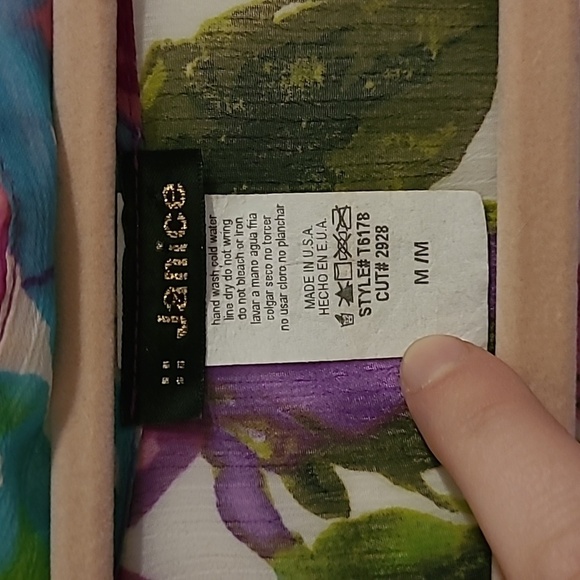 3/$27 Janice floral sheer top - Picture 8 of 8